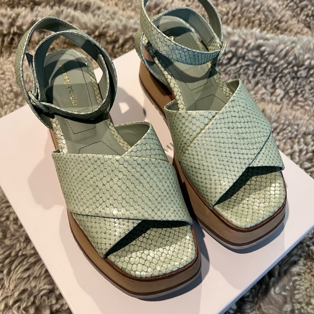 ANTHROPOLOGIE Bruno Premi Mint Green Platform Sandals Snake Skin look